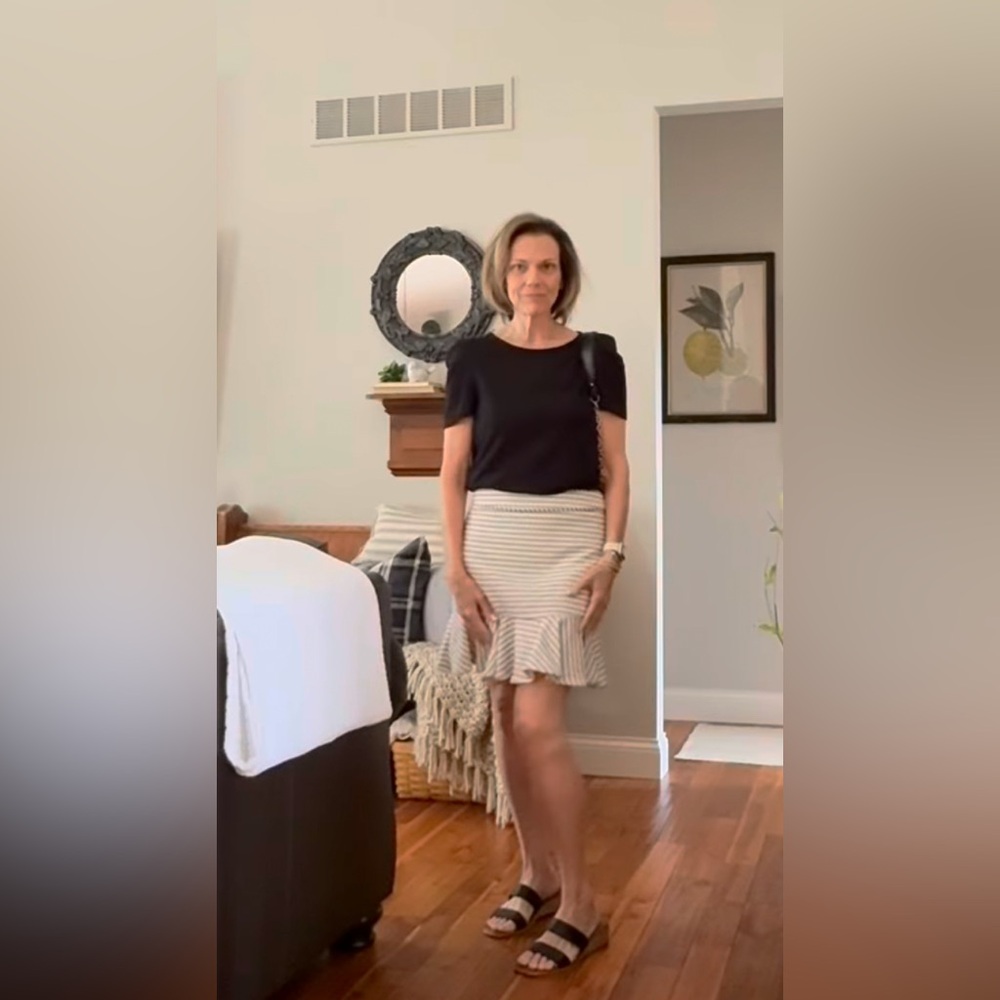 Lojoshopper - Join my Live Show! See you soon,
Lori!! - Picture 3 of 7